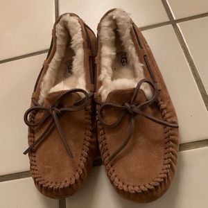 Woman ugg moccasins